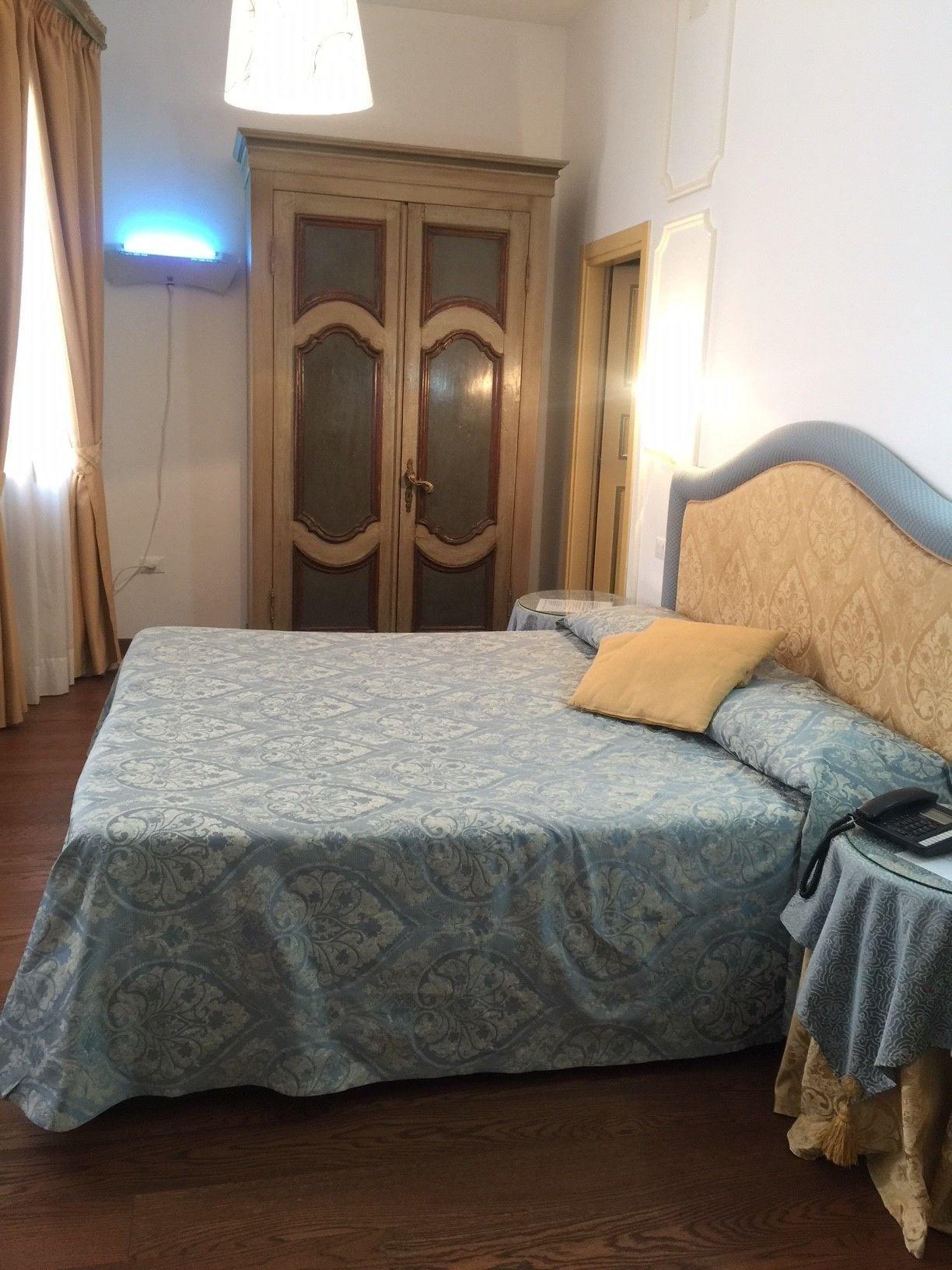 Ca' Dei Polo Hotel Venice Exterior photo