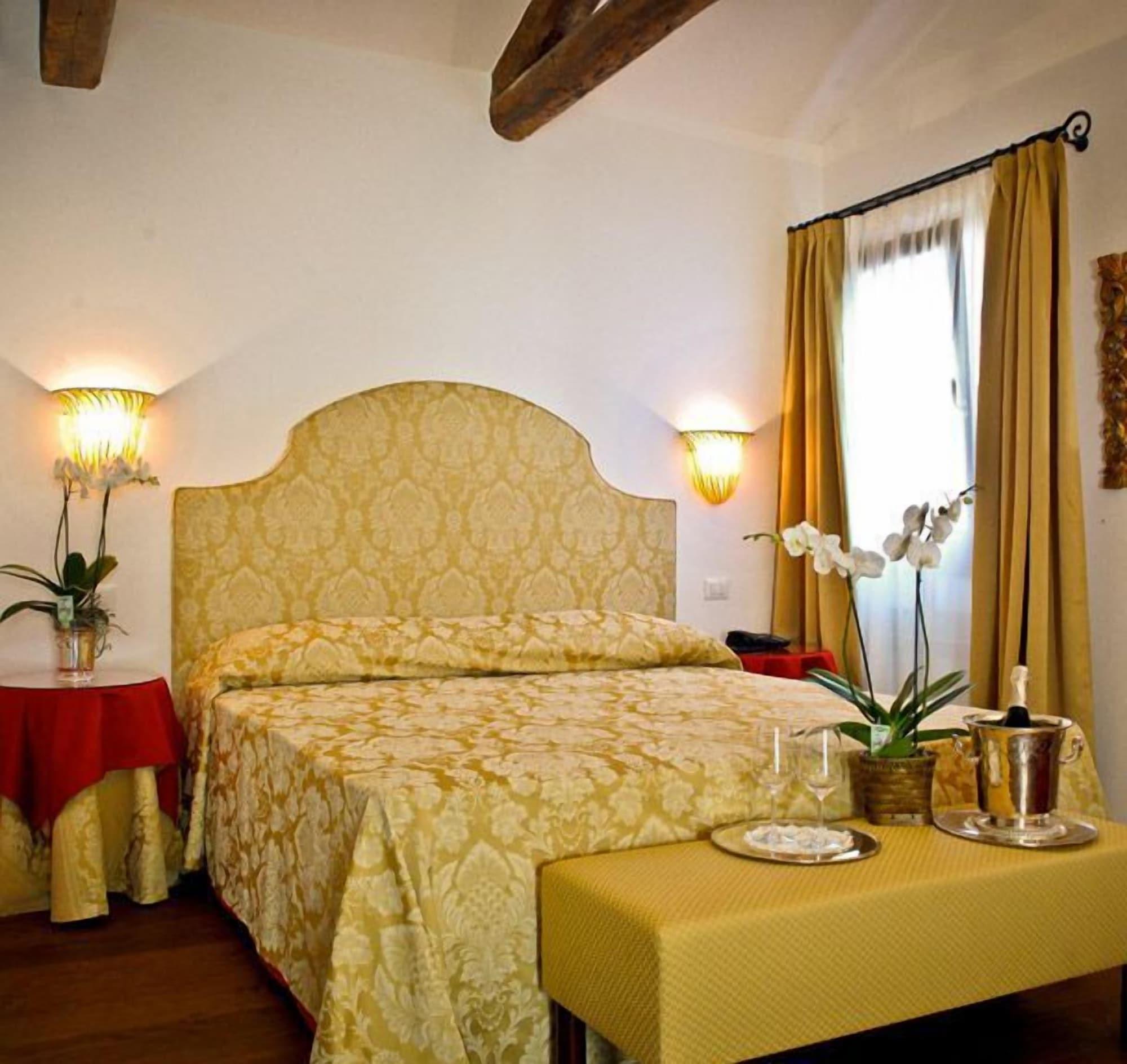 Ca' Dei Polo Hotel Venice Exterior photo