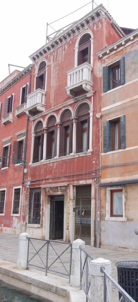 Ca' Dei Polo Hotel Venice Exterior photo